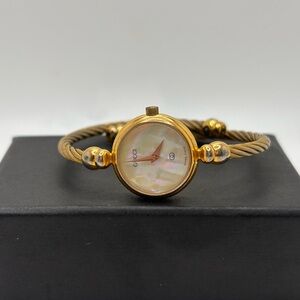 Gucci Gold and Silver Women's Bracelet Watch
